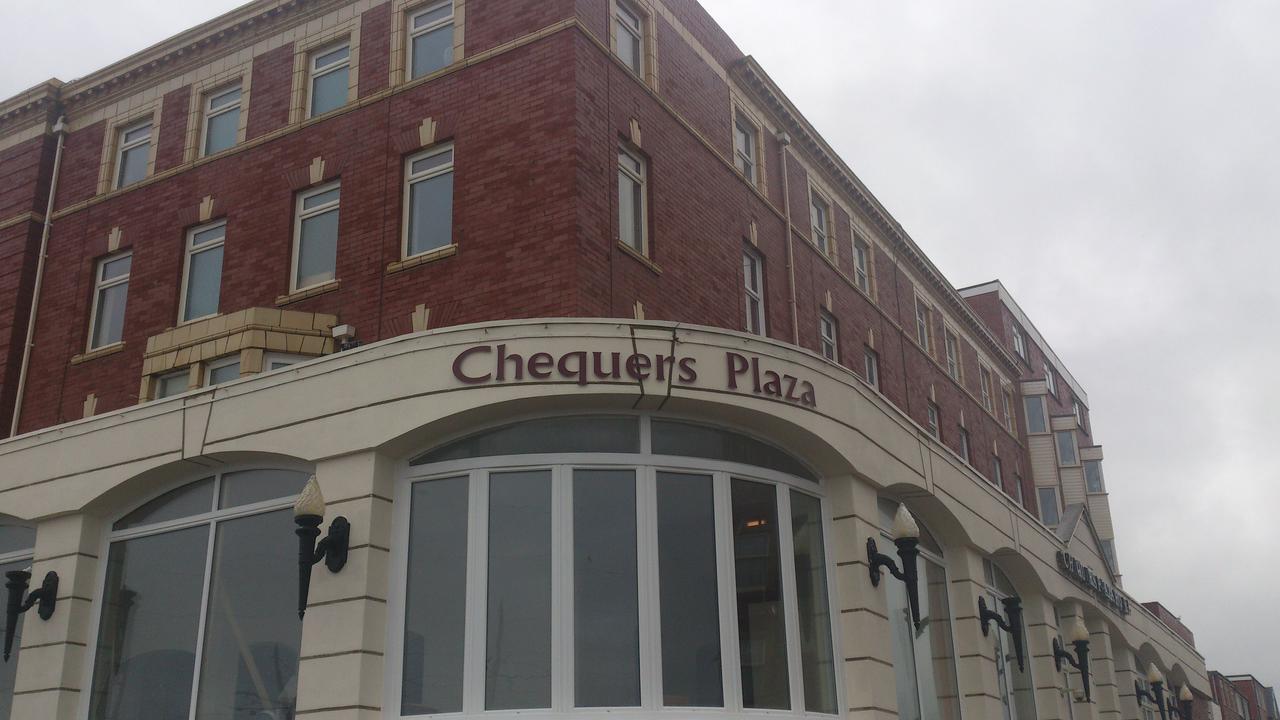 Chequers Plaza Hotel Blackpool Exterior photo